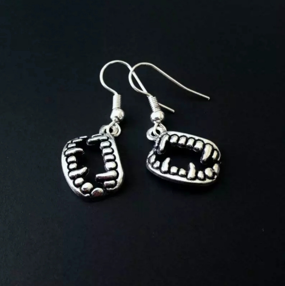 New Vampire Fangs Silver Dangle Earrings.